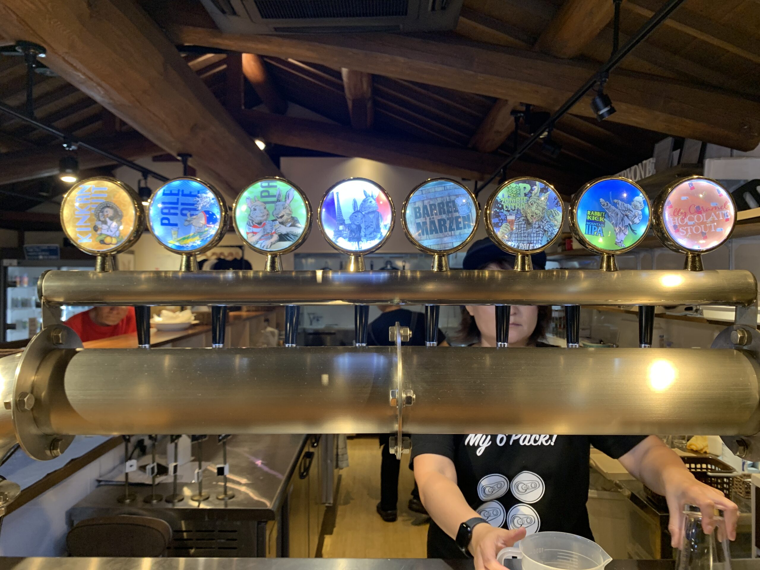 wo Rabbits Brewing BEER HOUSE