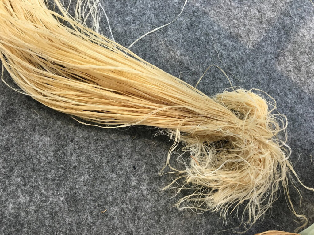 苧麻で作った麻の糸