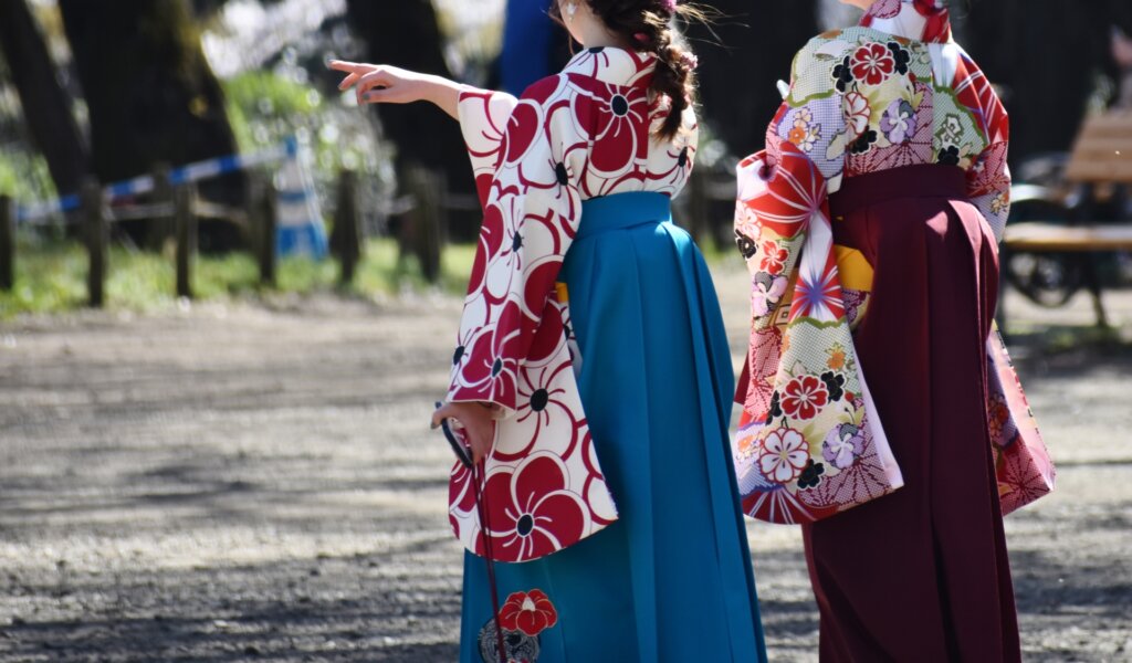 袴女性